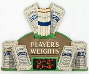 Images Dated 6th December 2011: Weights Cigarettes, 1926
